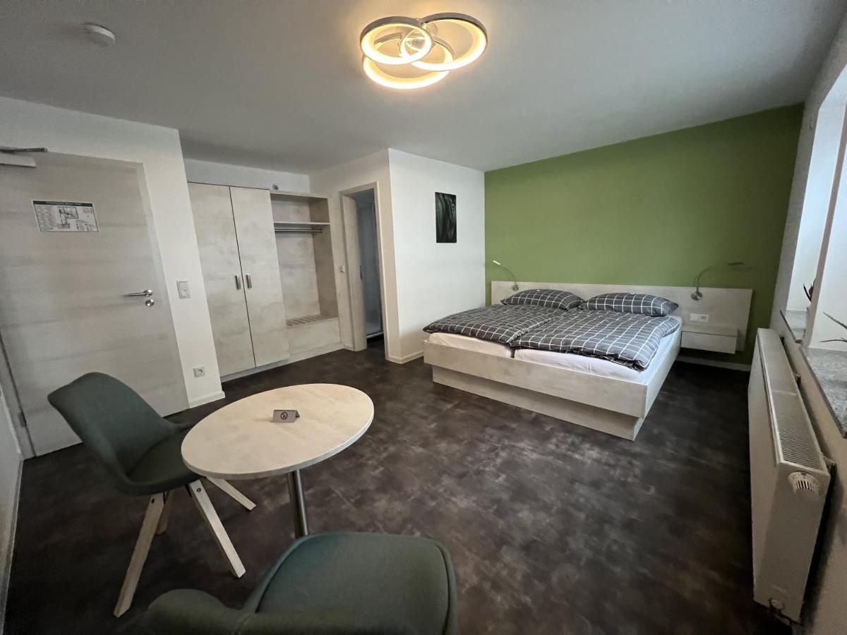 Pension Am Stadtrand Zerbst Exteriör bild