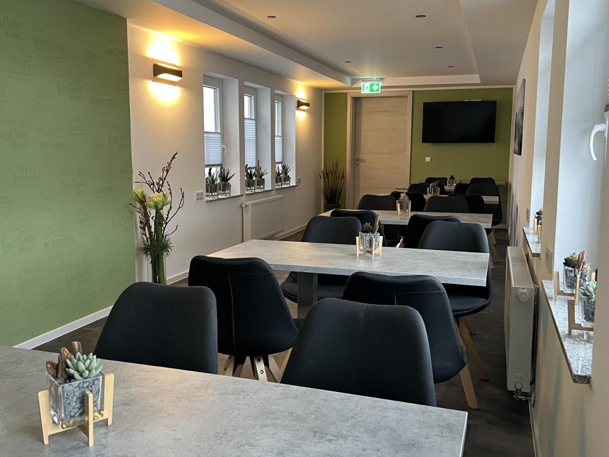 Pension Am Stadtrand Zerbst Exteriör bild